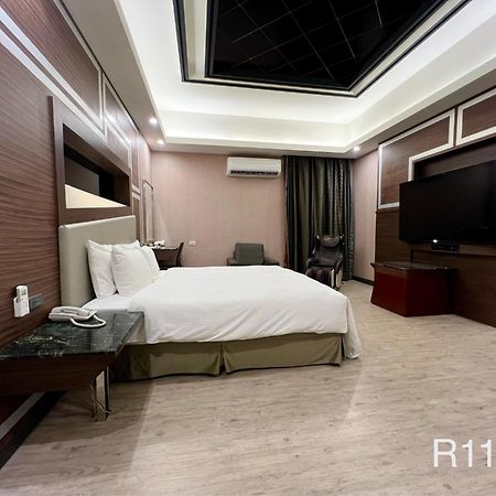 Cigar Motel ไถหนาน ภายนอก รูปภาพ
