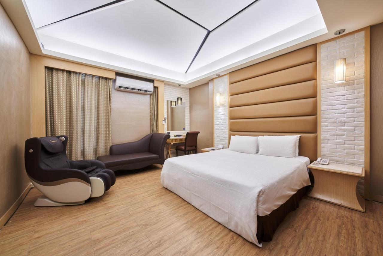 Cigar Motel ไถหนาน ภายนอก รูปภาพ