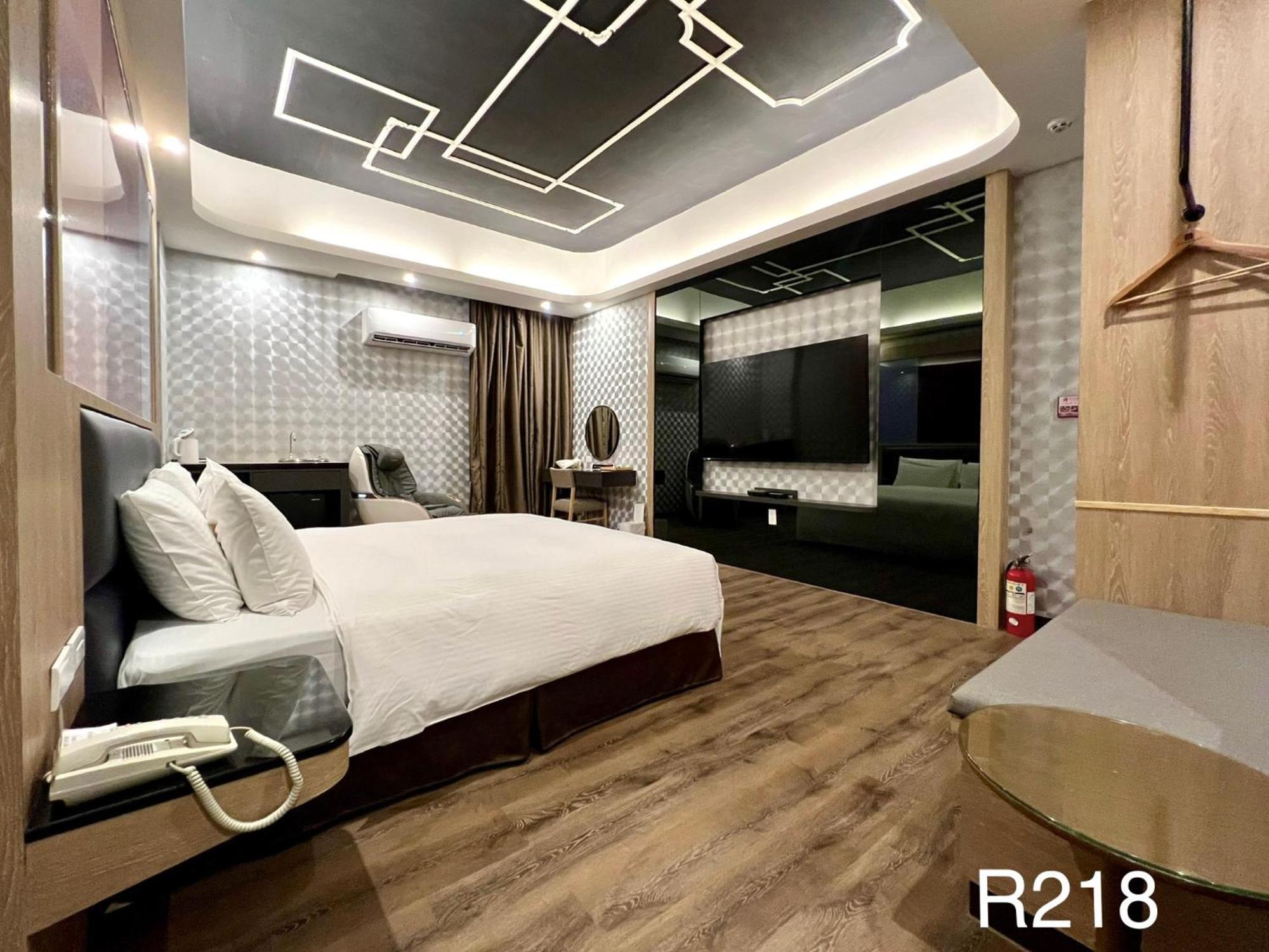 Cigar Motel ไถหนาน ภายนอก รูปภาพ