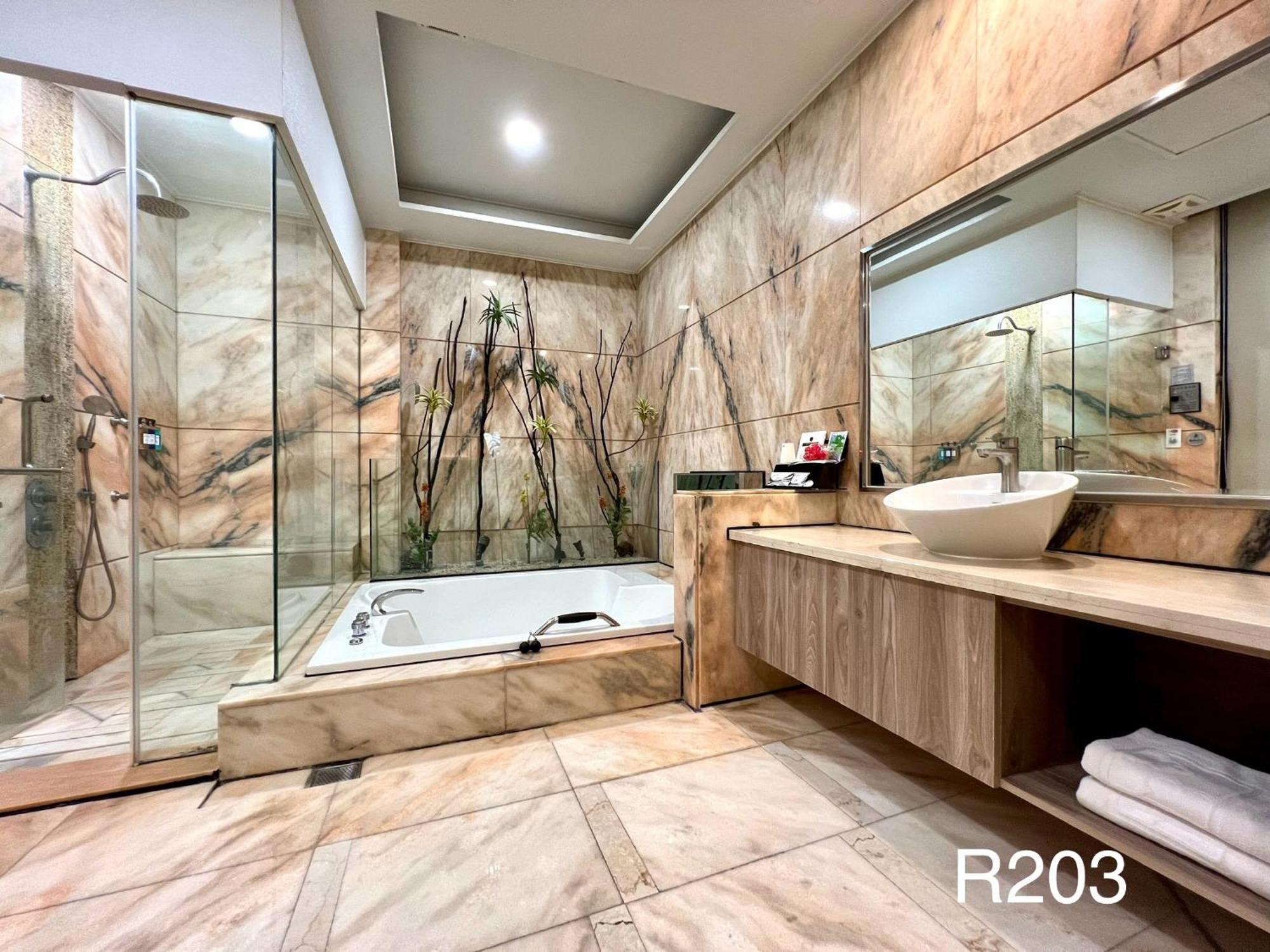 Cigar Motel ไถหนาน ภายนอก รูปภาพ