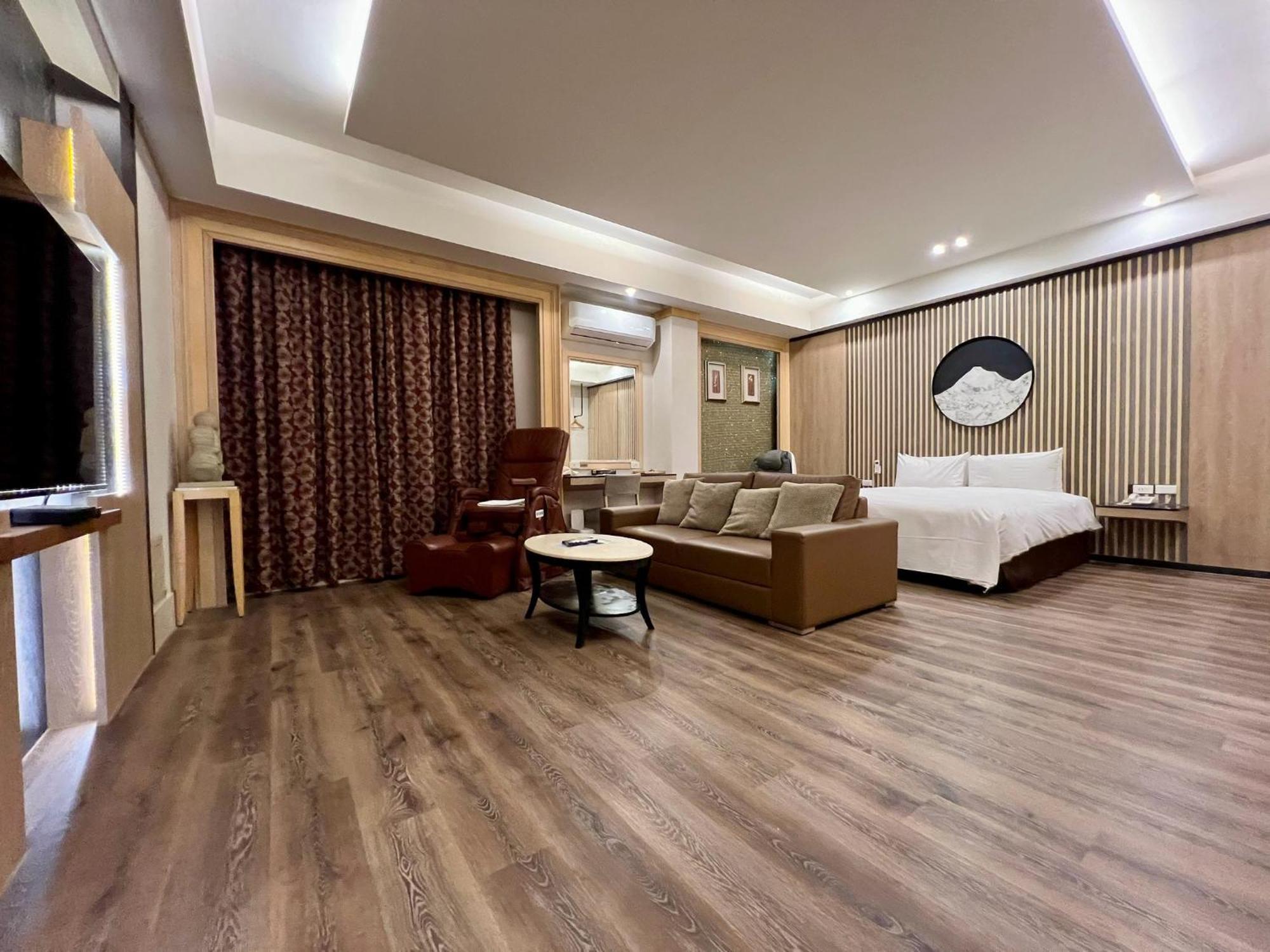 Cigar Motel ไถหนาน ภายนอก รูปภาพ