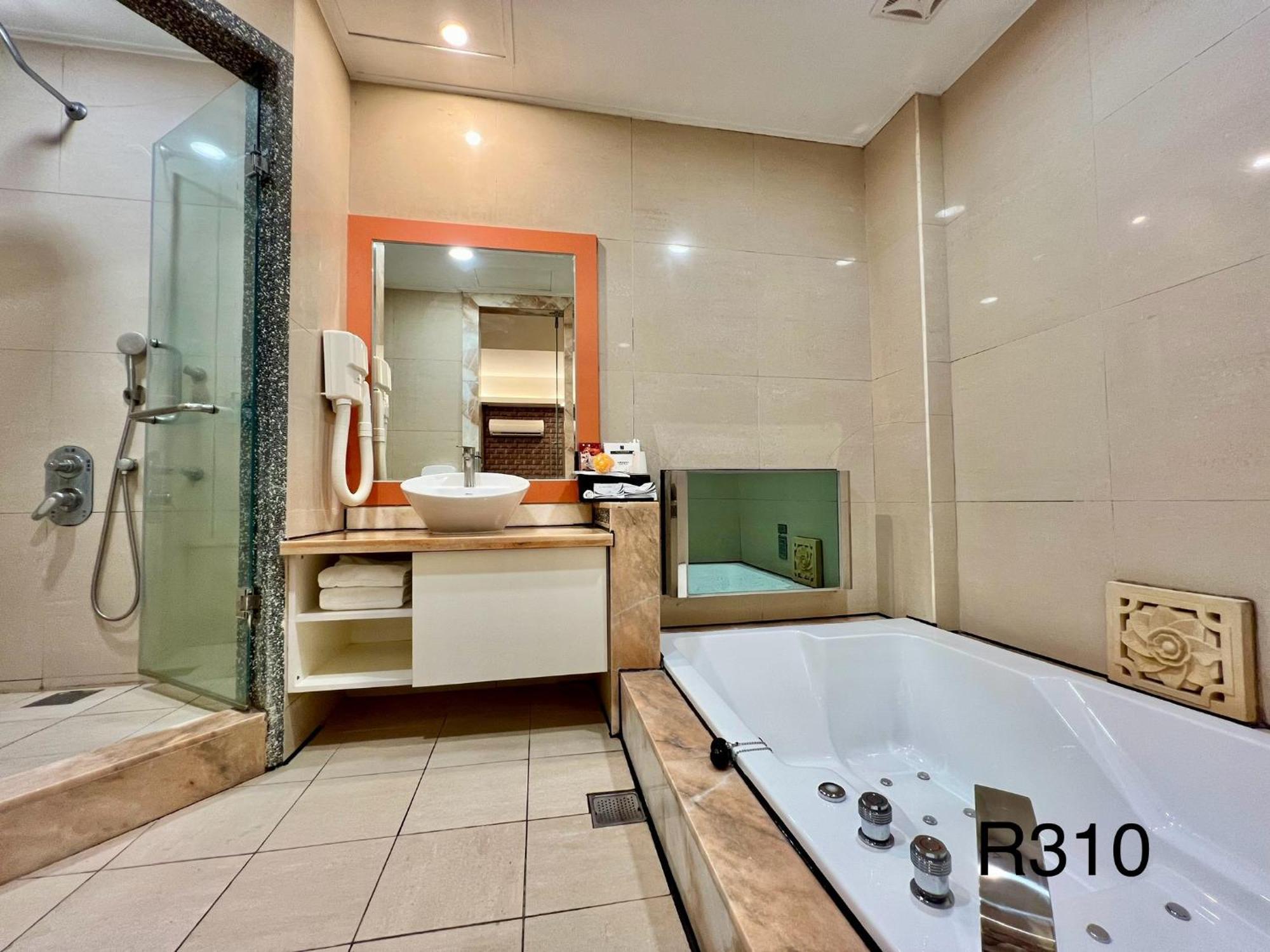 Cigar Motel ไถหนาน ภายนอก รูปภาพ