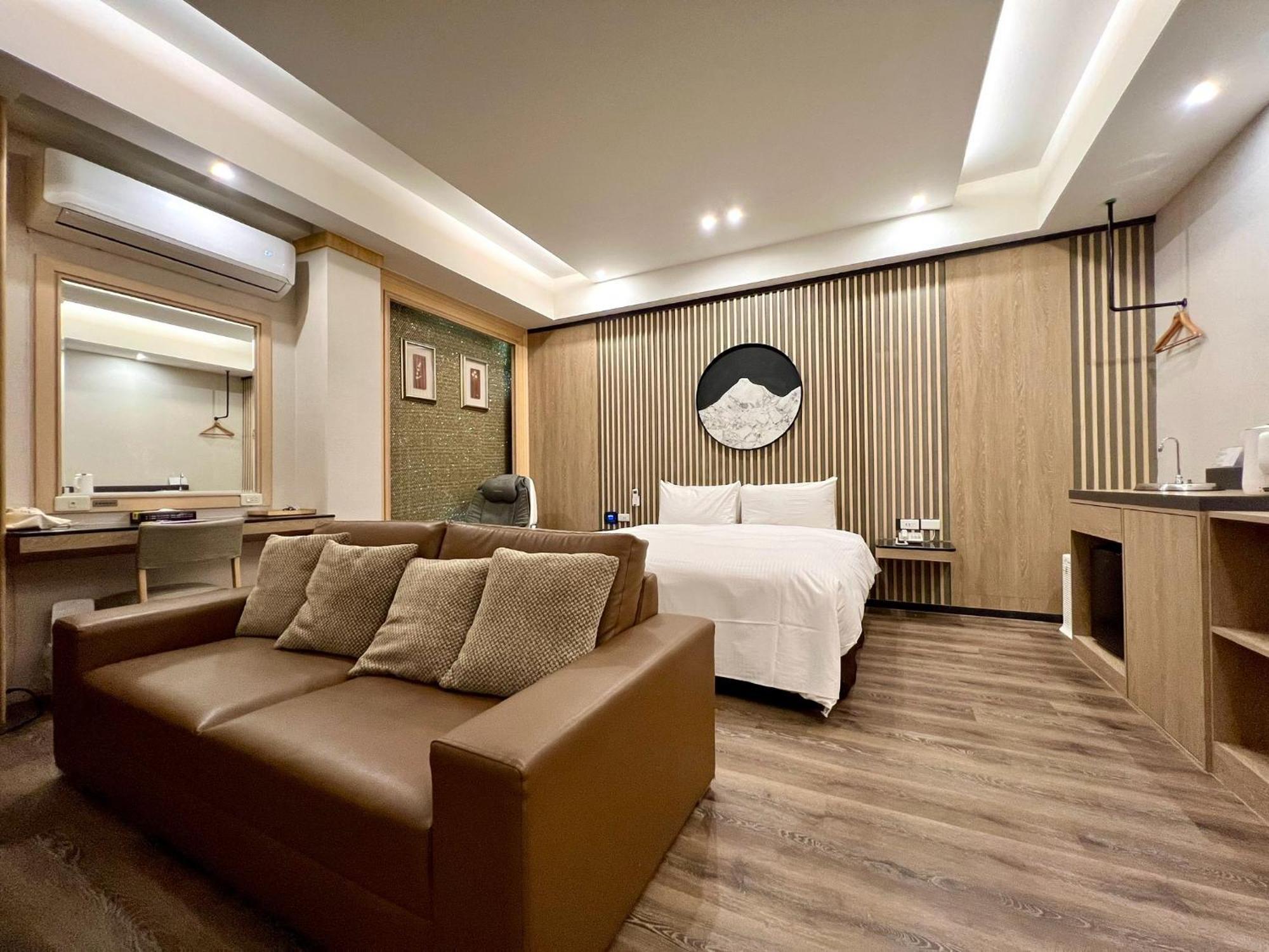Cigar Motel ไถหนาน ภายนอก รูปภาพ