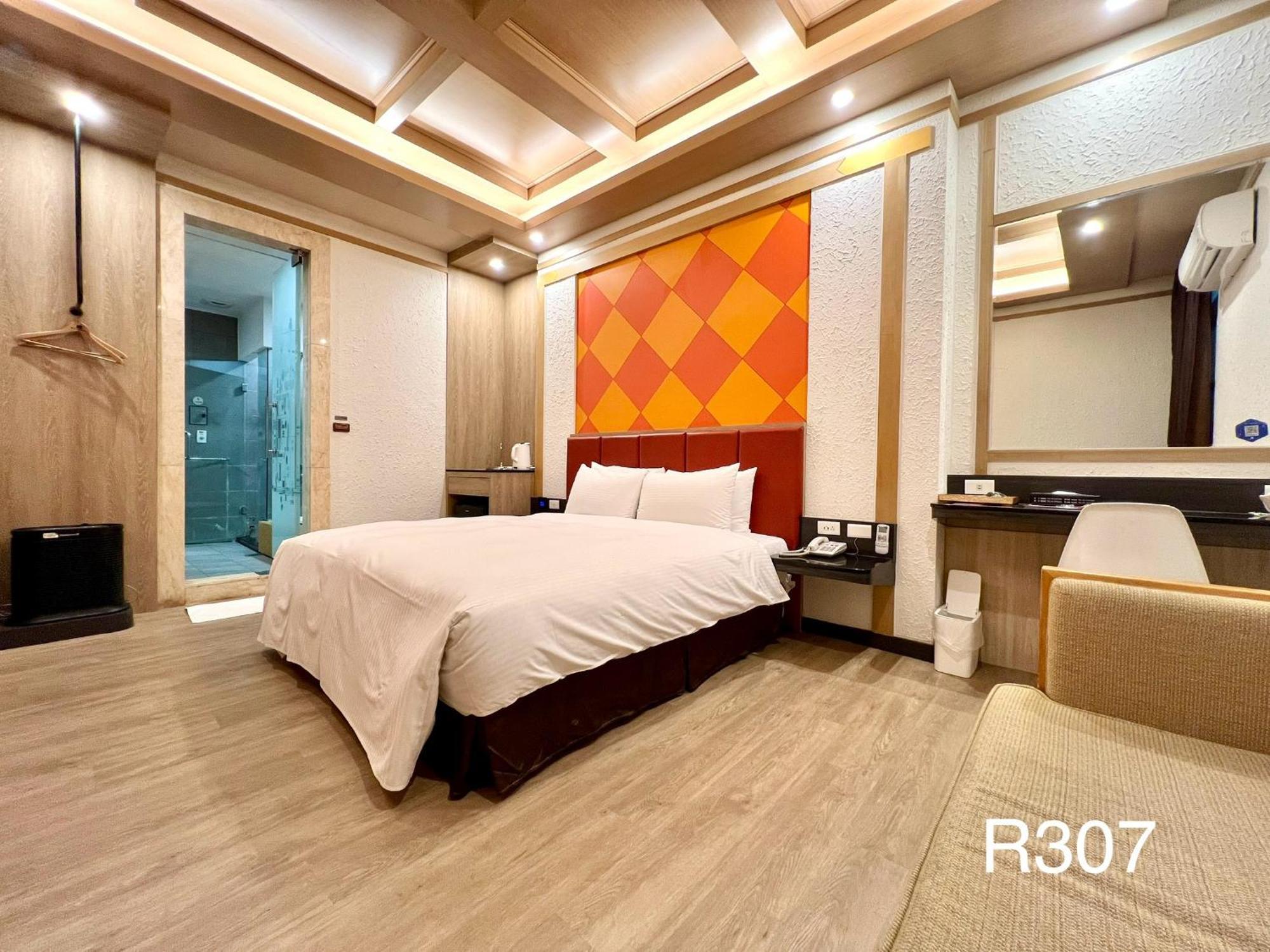 Cigar Motel ไถหนาน ภายนอก รูปภาพ