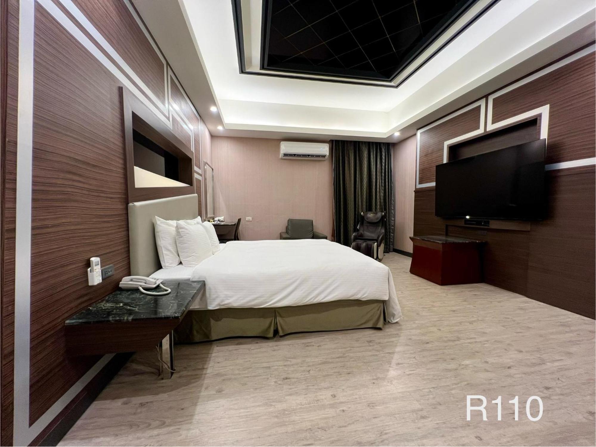 Cigar Motel ไถหนาน ภายนอก รูปภาพ