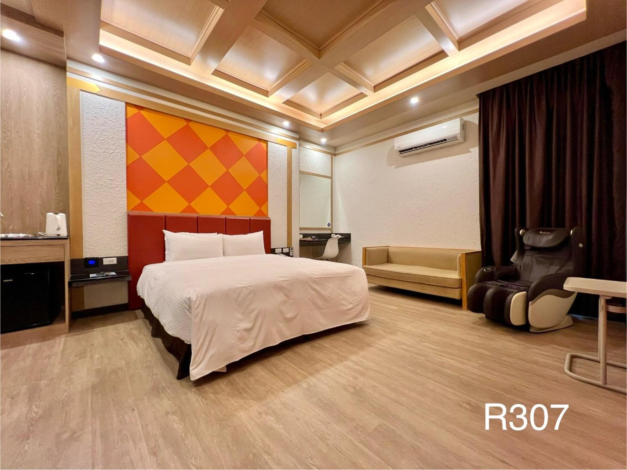 Cigar Motel ไถหนาน ภายนอก รูปภาพ