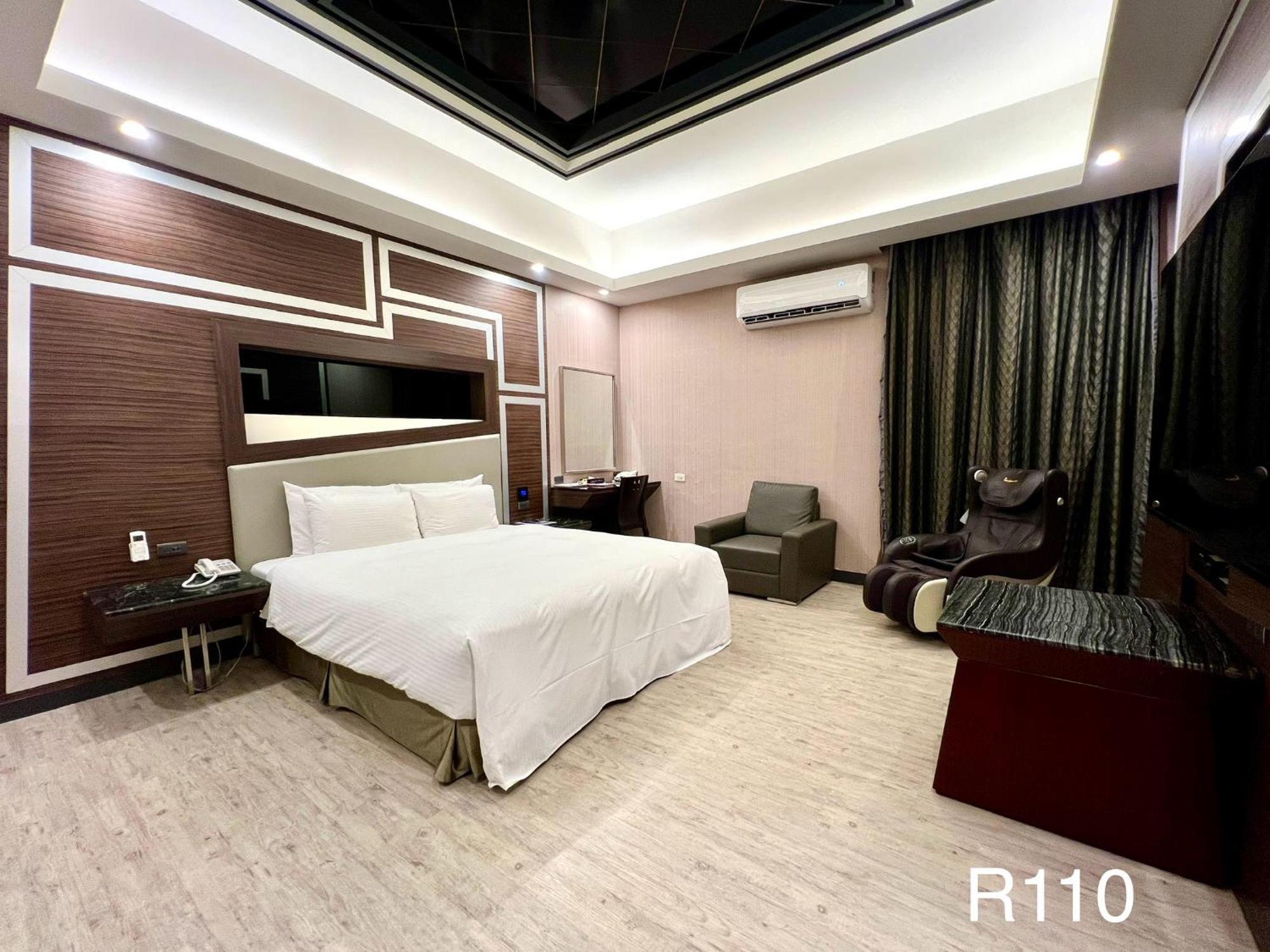 Cigar Motel ไถหนาน ภายนอก รูปภาพ